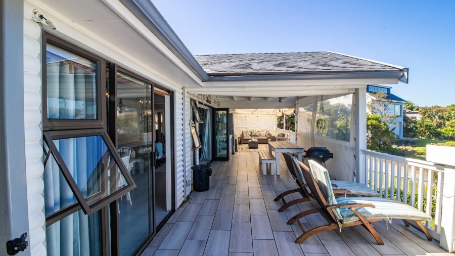 3 Bedroom Property for Sale in Sunrise On Sea Eastern Cape
